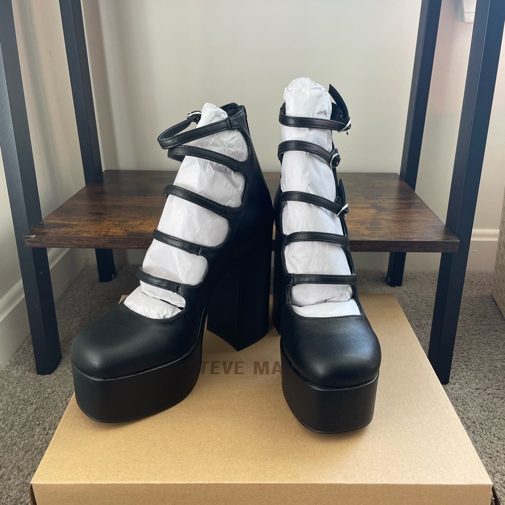 NEVER WORN Steve Madden Rosario Black Platform Strappy Heel/ Mary Jane- Size 8.5